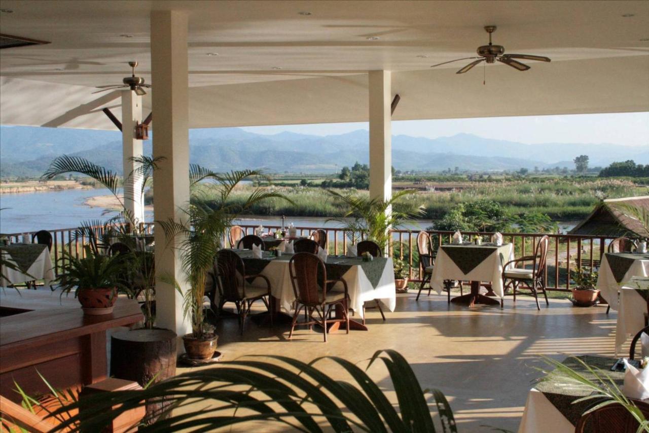 Maekok River Village Resort Mae Ai Ngoại thất bức ảnh