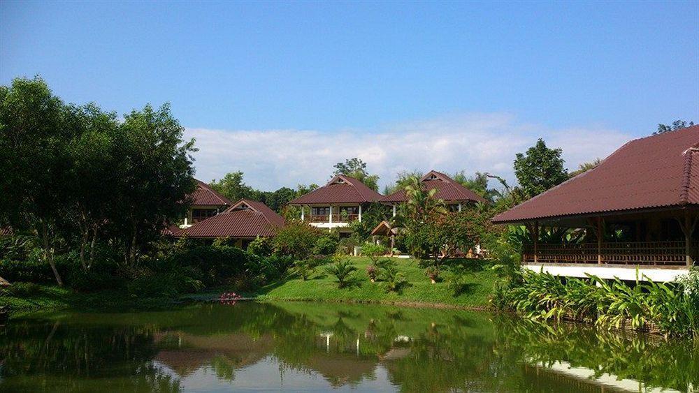 Maekok River Village Resort Mae Ai Ngoại thất bức ảnh