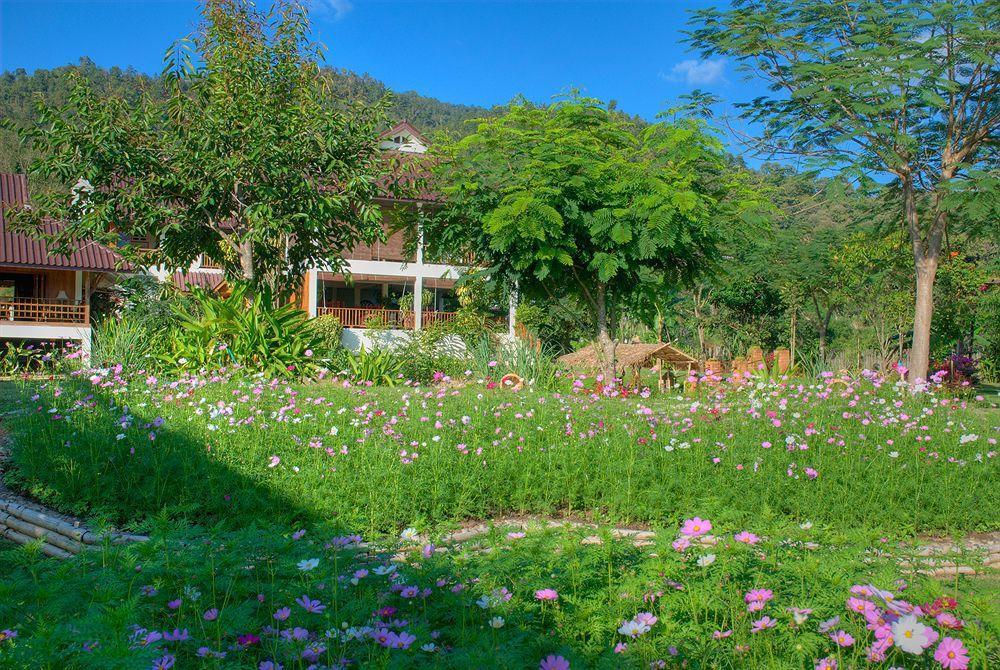 Maekok River Village Resort Mae Ai Ngoại thất bức ảnh