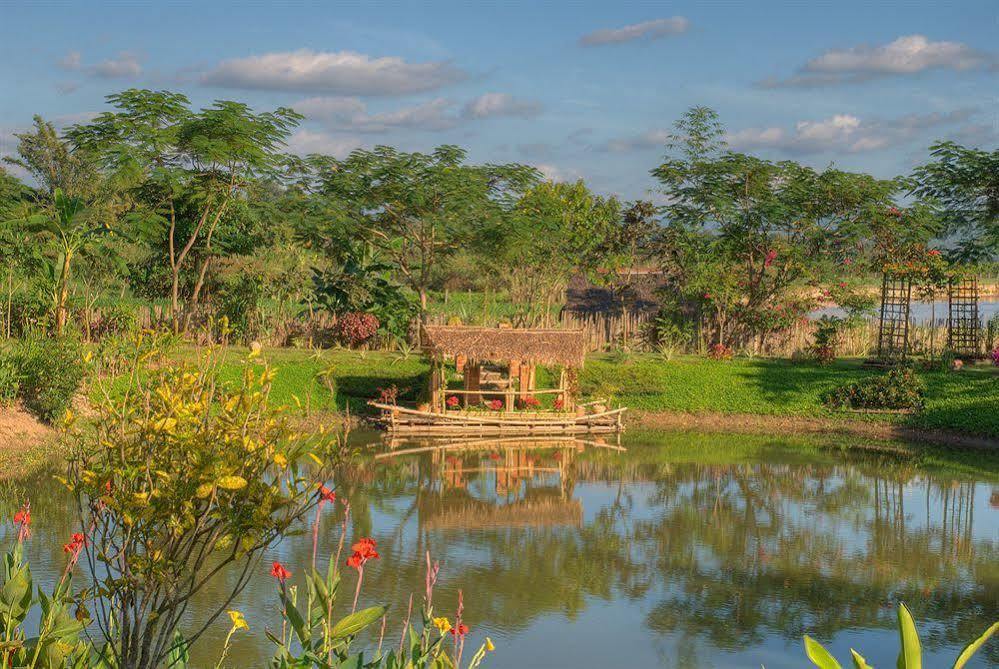 Maekok River Village Resort Mae Ai Ngoại thất bức ảnh