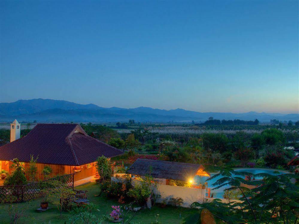 Maekok River Village Resort Mae Ai Ngoại thất bức ảnh