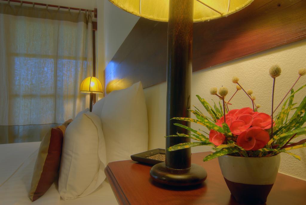 Maekok River Village Resort Mae Ai Ngoại thất bức ảnh